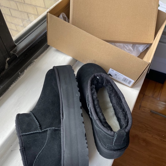UGG Black Platform Ankle Booties - Picture 2 of 7